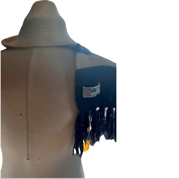 Beautiful White & Greyish Blue 100% Pure Virgin Wool Heavy Unisex Scarf 55”x7” - Picture 4 of 5